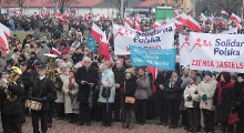 tvPodkarpacie.pl  : Marsz w obronie chrześcijańskich wartości: życia, rodziny, krzyża i wolności katolickich mediów (VIDEO HD)