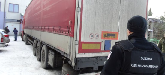 Rodzina z Syrii ukryła się w ciężarówce z częściami do klimatyzatorów (ZDJĘCIA)