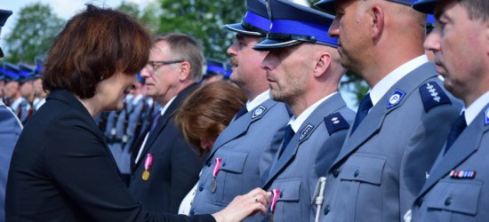 Mianowania, medale i odznaczenia dla krośnieńskich policjantów (ZDJĘCIA)
