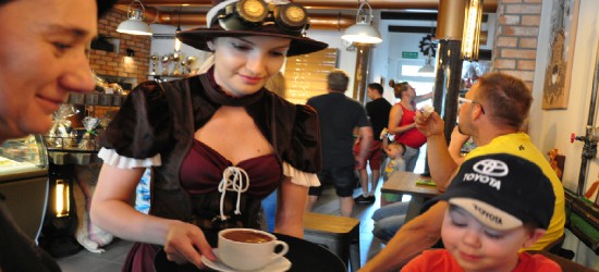 Jedyna w Polsce pijalnia czekolady w stylu starej fabryki została otwarta w Korczynie